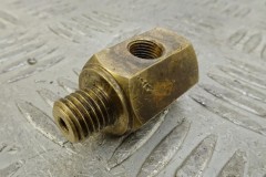 Oil pressure sensor coupler  1104